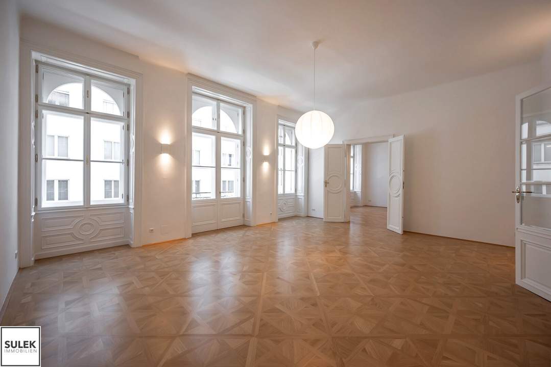 Erstbezug: traumhafte Altbauwohnung mit luxuriöser Ausstattung