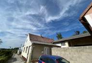 Einfamilienhaus mit großzügiger Halle und viel Potenzial in ruhiger Lage