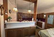 Viel Platz und ein wunderschöner Garten, alles was man benötigt um sich wohl zu fühlen.