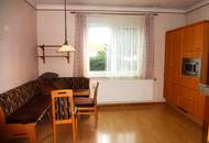 Einfamilienhaus auf großem Grundstück!