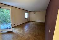 stark renovierungsbedürftiges Fertigteilhaus mit Vollkeller, und wunderschönem Garten