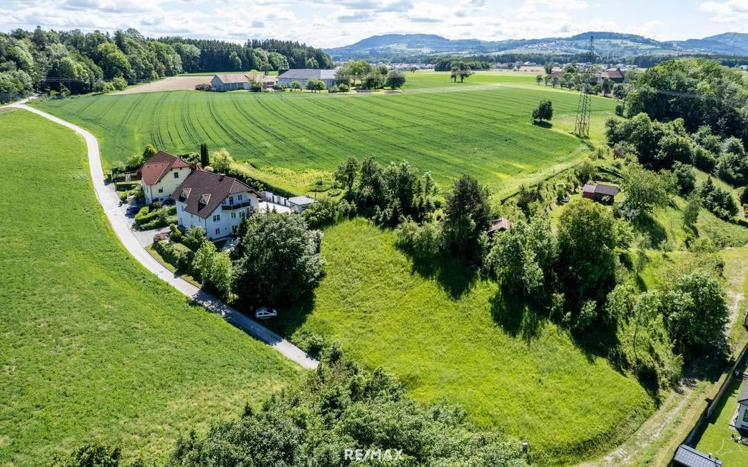 Wohnen im Grünen & doch stadtnah! 932 m² Baugrund OHNE BAUZWANG in ruhiger, grüner Lage!