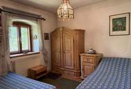 Verborgenes Sacherl in Alleinlage - ca. 1 ha Grund