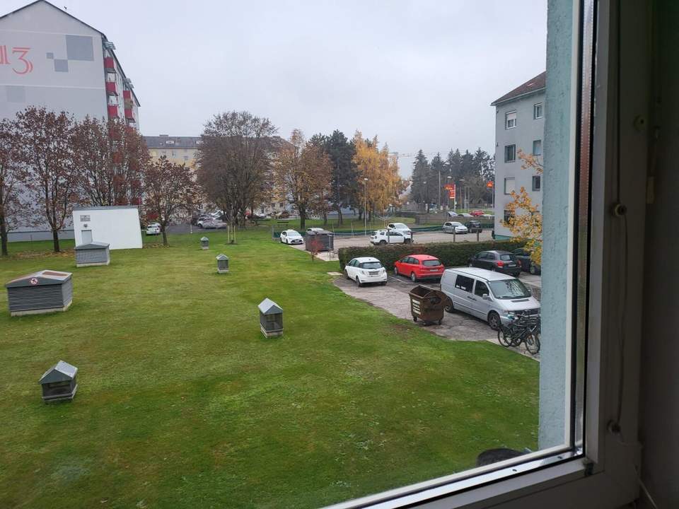 Unbefristete 2-Zimmer-Wohnung mit Küche und gratis Stellplatz!