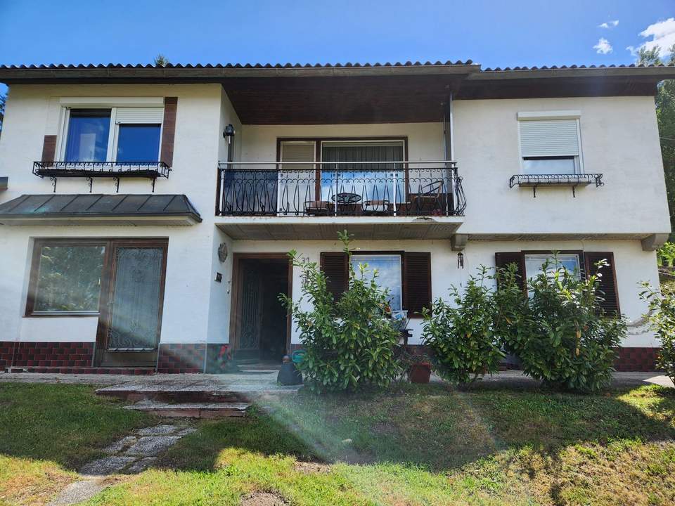 Einfamilienhaus 188m² - 1.460 m² Grund mit Carport und Garage - schöne Aussichtslage