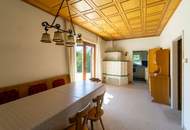 Toplage mit Weitblick: Einfamilienhaus mit großem, erweiterbarem Grundstück