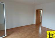 15549 Top Wohnung mit Balkon, Top Lage!