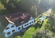 SENSATIONELLES JUWEL! Exklusiver Vierkanthof im Thermenland Steiermark – Wohnen, Reiten &amp; Leben mit Pool und Natur!