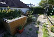 Schönes Stadthaus mit Garten, Garage und großem Schuppen