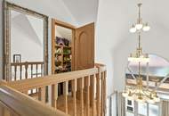 HOCHKARÄTIGES WOHNEN IN GRÜNRUHELAGE! WOHLFÜHL-REFUGIUM DER EXTRA KLASSE: TRADITION TRIFFT MODERNSTEN KOMFORT!