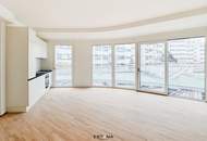 Neubau Nähe "UNO City" - Familienwohnung mit lichtdurchfluteten Panoramafenster