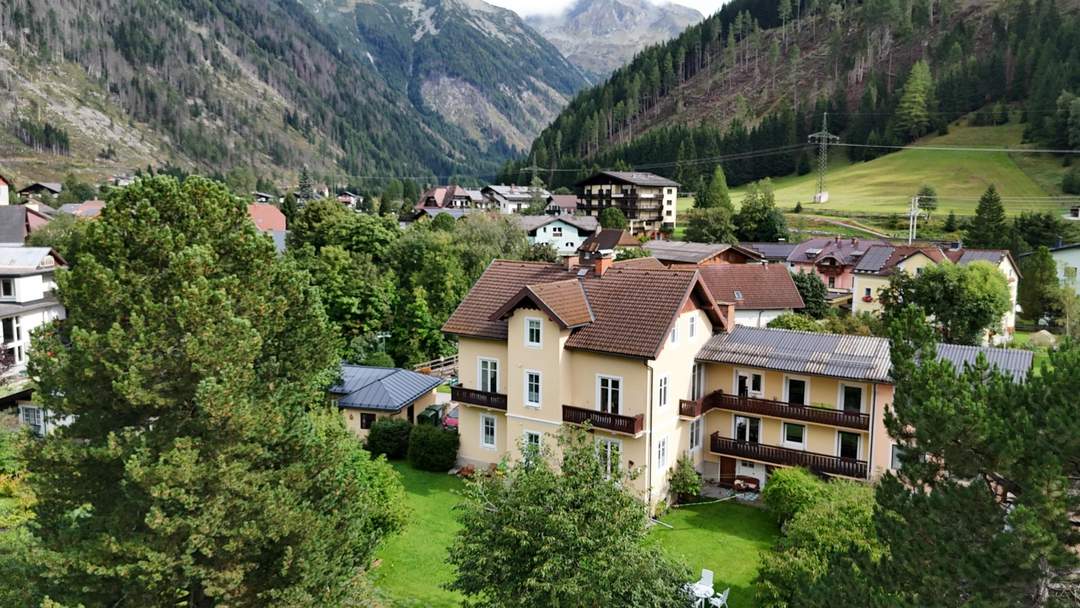 Charmantes Appartementhaus mit 4 Ferienappartements und Privatwohnung