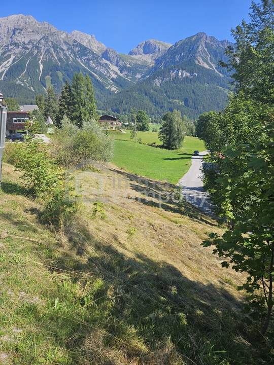 Ramsau am Dachstein: 827 m² Grundstück für Eigenheim, Praxis oder Geschäftslokal