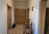 Streckhof in Moschendorf, 5 Zimmer, Wohnfläche 116 m², große Lagerflächen in den Nebengebäuden, 95.000 €