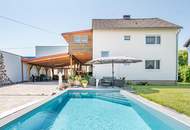 Ihre Lebenschance: Charmantes Zweifamilienhaus mit Pool & Gartenparadies!