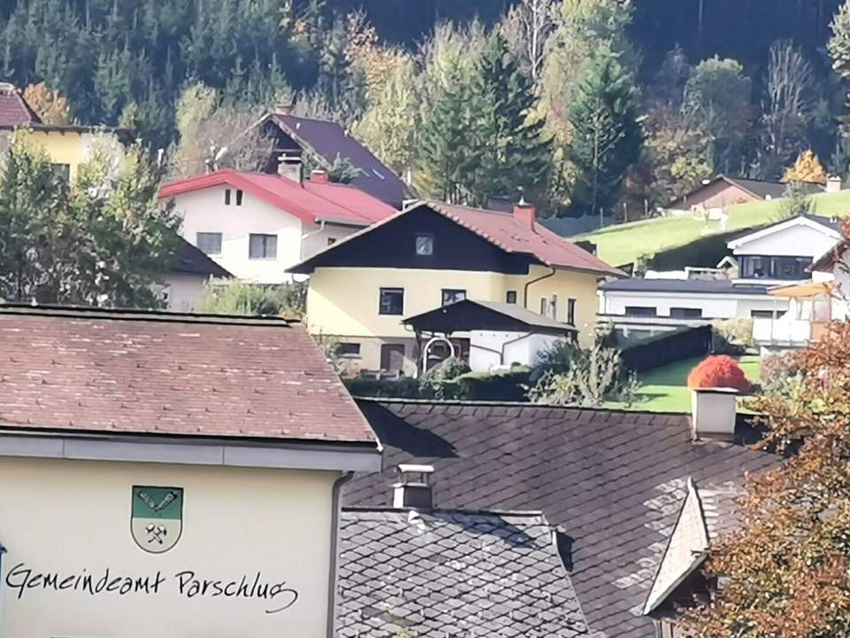 Großzügiges Wohnhaus in toller Aussichtslage - Sackgasse