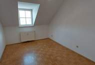 Citywohnung - 2 Zimmer Wohnung im Dachgeschoss