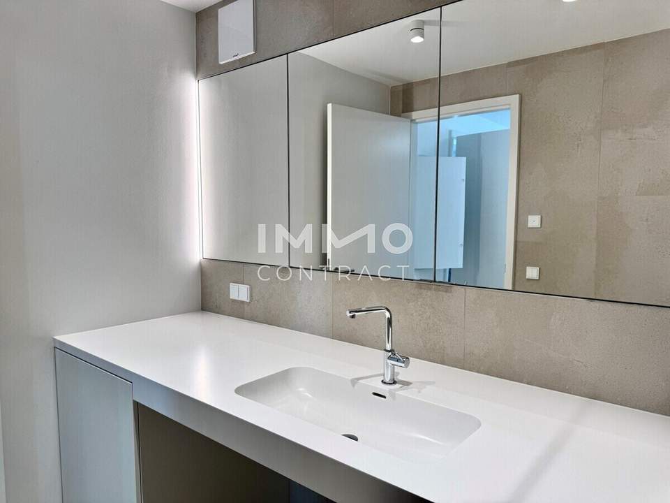 Directly at the main train station: Commission-free