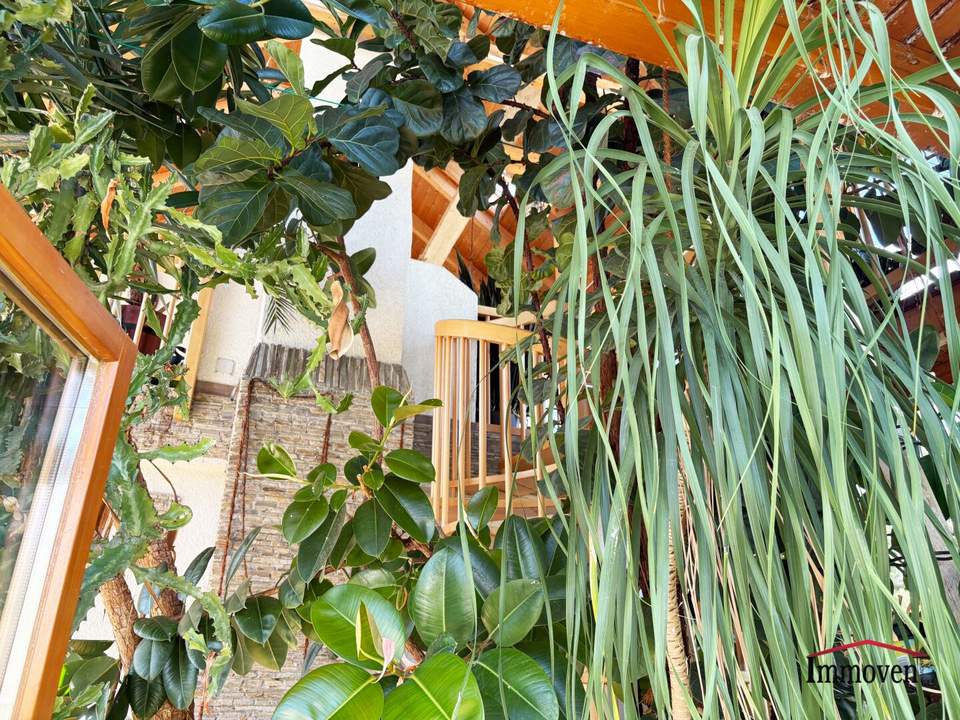 WUNDERSCHÖNER WINTERGARTEN und großes Einamilienhaus VOLL MÖBLIERT in begehrter Lage in Wagram (St. Pölten)