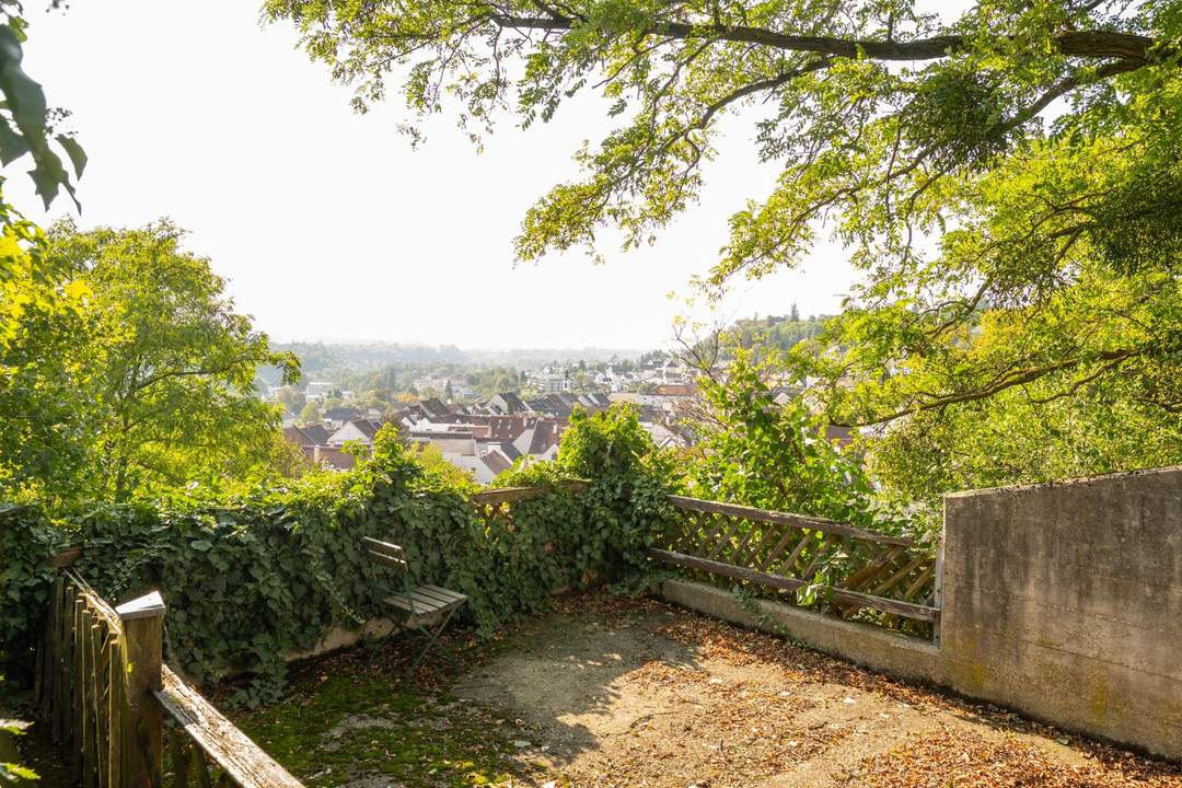 HISTORISCHES STADTHAUS MIT GARTEN IN STEYRDORF – 281 m² WOHN-NUTZFLÄCHE – SOFORT VERFÜGBAR!