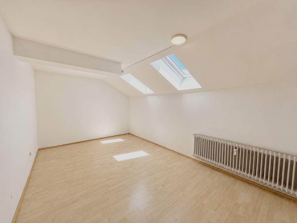 Helle 1-Zimmer-Dachgeschosswohnung in Niederöblarn zu vermieten