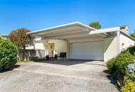 Bungalow mit Pool in ruhiger Lage