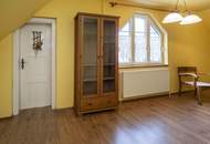 Haus mit traumhaftem Garten in Lanzendorf | 6 Zimmer, 4 Autostellplätze | Auch als Mehrfamilienhaus nutzbar | Am Naherholungsgebiet Zayawiesen