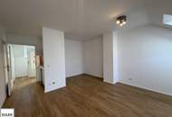 Wohnen im Grünen: Helle 1-Zimmer-Dachgeschosswohnung in Hietzing