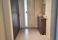 Neuwertige 2-Zimmer Wohnung mit Eigengarten