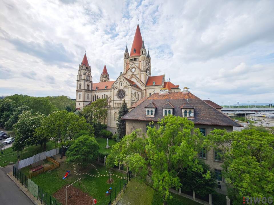Parkblick | Helle Neubauwohnung in U-Bahnnähe bei Donauinsel | freier Mietzins | Tiefgaragenplatz und Einbauküche vorhanden