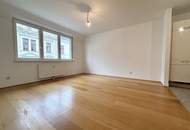 1160! Entzückende und helle 2-Zimmer DG-Wohnung nahe Stadthalle!