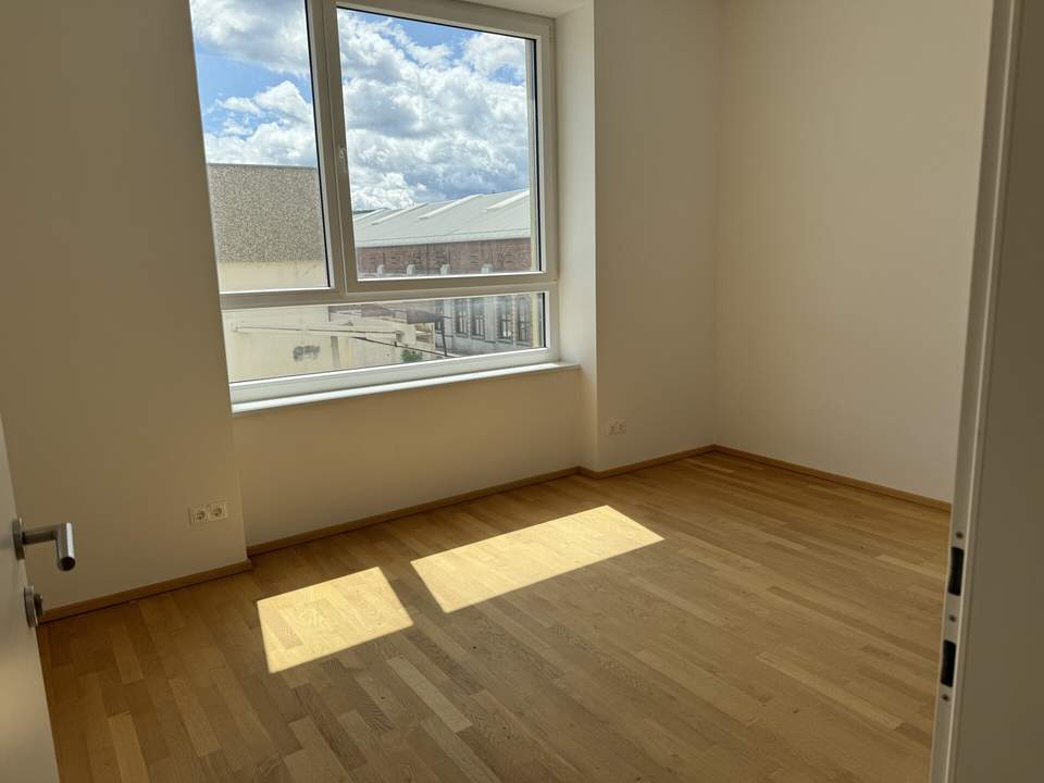 Tolle Arztpraxis oder Büro oder Kanzlei zu mieten! Mit Lift! Vollkommen barrierefrei!
