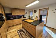 Preisgesenkt! Generationenhaus „Eltern unten, Kinder oben“