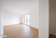 Lichtdurchflutete Dachgeschosswohnung mit großer Terrasse zum Verlieben