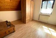 Zweifamilienhaus in attraktiver Donau-Nähe – Viel Platz für zwei Generationen