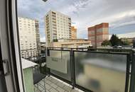 Schöne 2 Zimmer Wohnung in urbaner Lage mit perfekter Infrastruktur