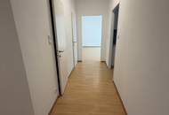 Korneuburg ! Schöne geräumige 2-Zi Wohnung mit Loggia Nähe Zentrum und Bahnhof in gepflegter Wohnhausanlage !