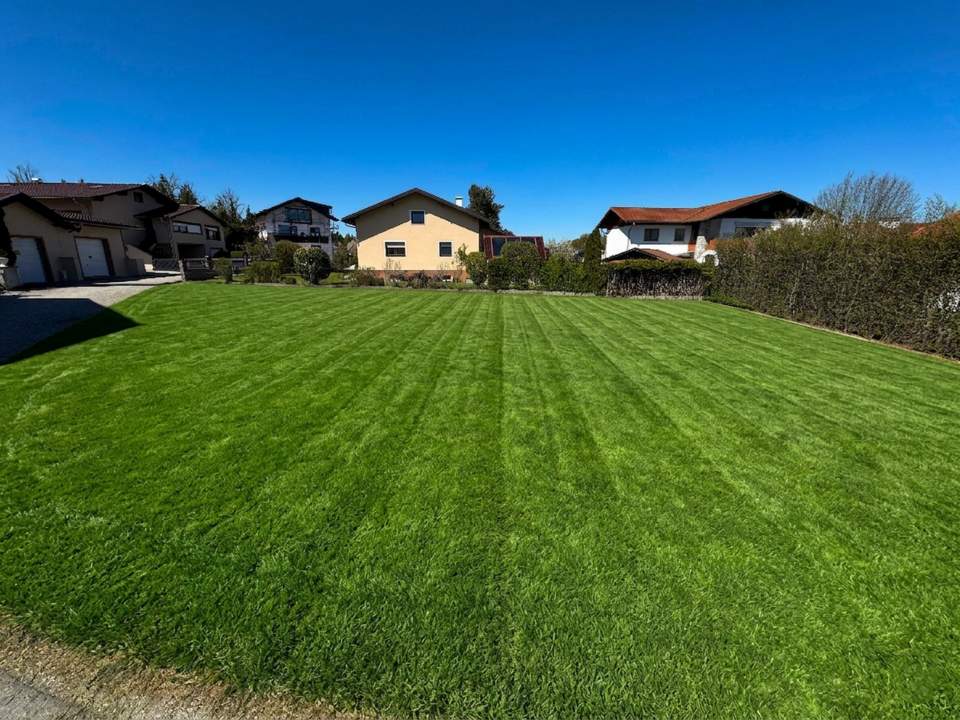 TOP-LAGE: Sonniges, ruhiges Baugrundstück – ideal für Ein- oder Mehrfamilienhaus!