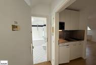 Wohnen im Grünen: Helle 1-Zimmer-Dachgeschosswohnung in Hietzing