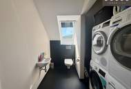 | STILVOLLE DACHGESCHOSSWOHNUNG | 6 ZIMMER | MIT GARTENNUTZUNG | 1 TERRASSE | MODERNE &amp; HOCHWERTIGE AUSSTATTUNG | LICHTDURCHFLUTET | IDYLLISCHE LAGE | AB NOVEMBER VERFÜGBAR