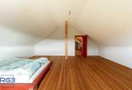 Saniertes Landhaus in Einzellage mit 6.961 m² Grund, Wirtschaftsgebäuden und Werkstätten