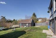 Saniertes Mehrparteienhaus mit großem Garten in ruhiger Lage