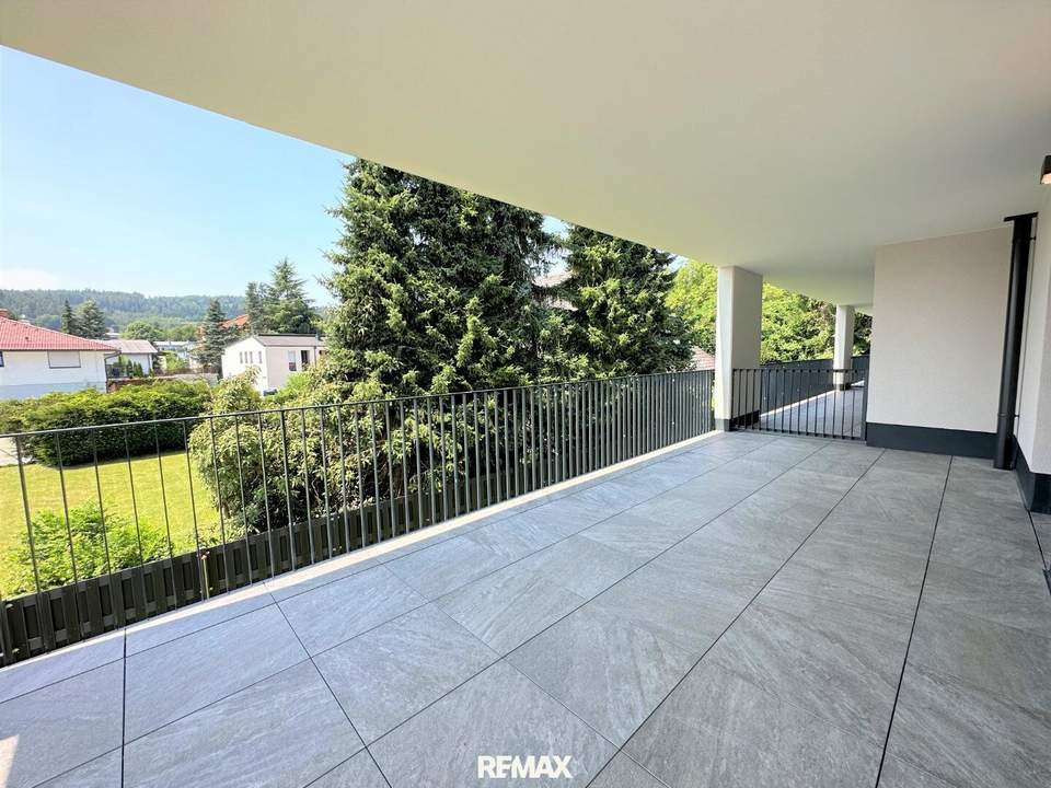 Urlaubsflair am Wörthersee: Moderne, möblierte 2-Zimmer-Wohnung mit XL-Terrasse in Krumpendorf