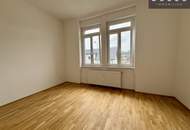 | MODERNE 2-ZIMMER WOHNUNG MIT BALKON | IN WUNDERSCHÖNER VILLA | HELL & GEMÜTLICH | IDEAL FÜR STUDENTEN, SINGELS ODER PÄRCHEN | NÄHE MED-UNI | TOP LAGE