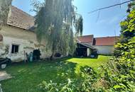 Baugrundstück mit sanierungsbedürftigem Bauernhof, Stallungen und Stadl in ländlicher Lage zu verkaufen.