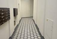 Prestigehaus Sanierungsbedürftige Altbauwohnungen mit Potenzial