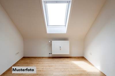 Großzügiges Wohnen im Dachgeschoss