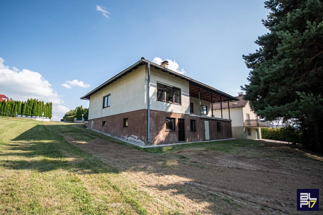 Großflächiges Wohnhaus in absoluter Ruhelage! (Provisionsfrei)