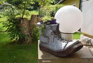 Exklusive Rarität - Villa mit traumhaftem Garten und Ordination