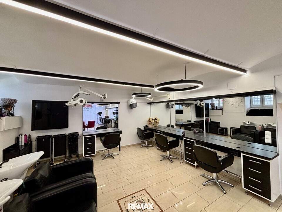 „Etablierter Friseursalon abzugeben!“